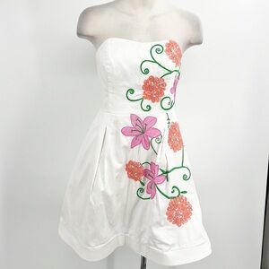 Lilly Pulitzer White Strapless Embroidered Floral Fit and Flare Dress size 4